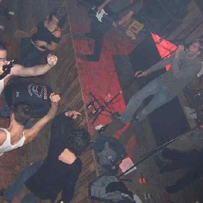 SUMPFPÄPSTE IM CLUBHAUS DES "MC EXCITERS", BÖHRINGEN 4. 2. 2006