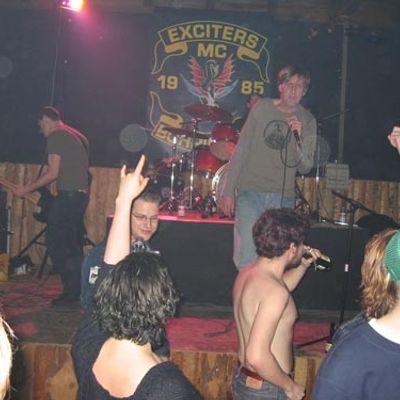 SUMPFPÄPSTE IM CLUBHAUS DES "MC EXCITERS", BÖHRINGEN 4. 2. 2006