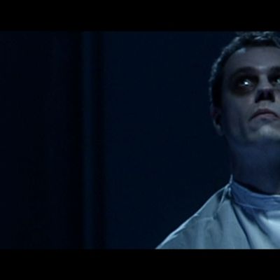 SCREENSHOTS AUS DEM NEUEN SUMPFPÄPSTE-VIDEO, 1.-3. 12. 2006, EHEMALIGE PSYCHIATRIE ILLENAU. VIDEO: FABIAN ZENKER
