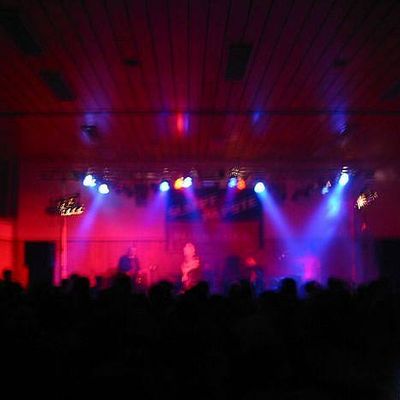 SUMPFPÄPSTE BEIM SPRINGCORE-FESTIVAL, ISINGEN 17. 5. 2003