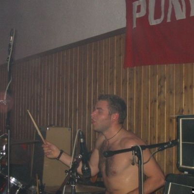 SUMPFPÄPSTE BEIM SPRINGCORE-FESTIVAL, ISINGEN 17. 5. 2003
