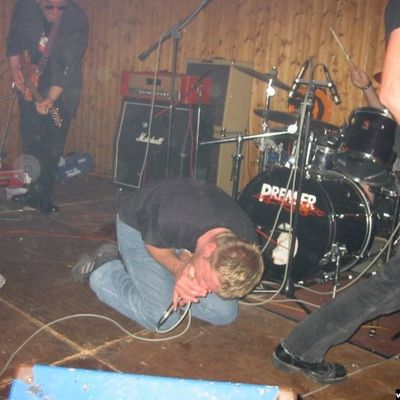 SUMPFPÄPSTE BEIM SPRINGCORE-FESTIVAL, ISINGEN 17. 5. 2003