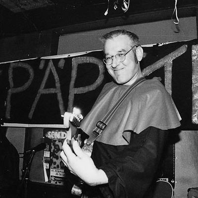SUMPFPÄPSTE GIG IN DER "KAISERHALLE", REUTLINGEN 2. 11. 2002