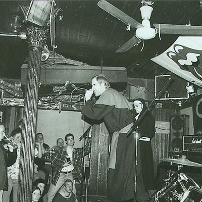 SUMPFPÄPSTE GIG IN DER "KAISERHALLE", REUTLINGEN 2. 11. 2002