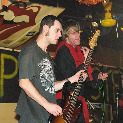 SUMPFPÄPSTE GIG IN DER "KAISERHALLE", REUTLINGEN 2. 11. 2002