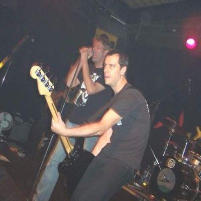 SUMPFPÄPSTE IN DER ZELLE, REUTLINGEN 18. 6. 2005